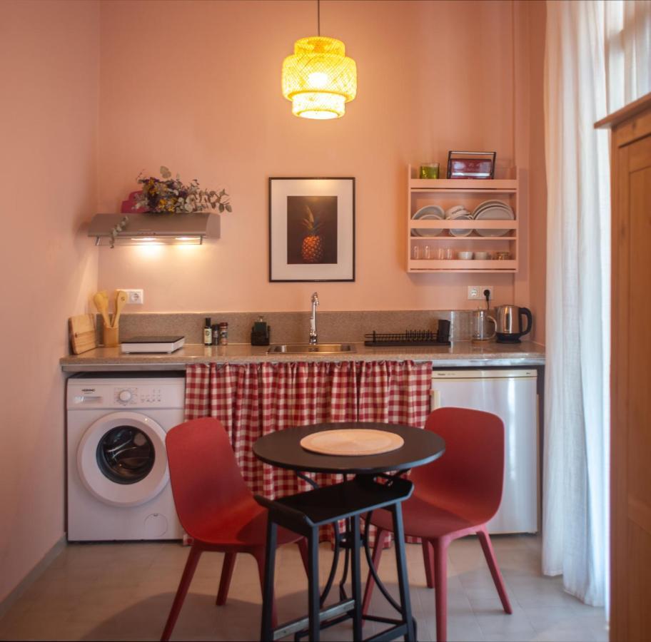 Nina'S Apartment Lixouri Esterno foto